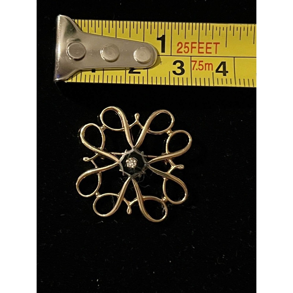 Vtg 10K Gold Brooch Ornate Pin Onyx Diamond Avon Award Filigree .05 Carat Center